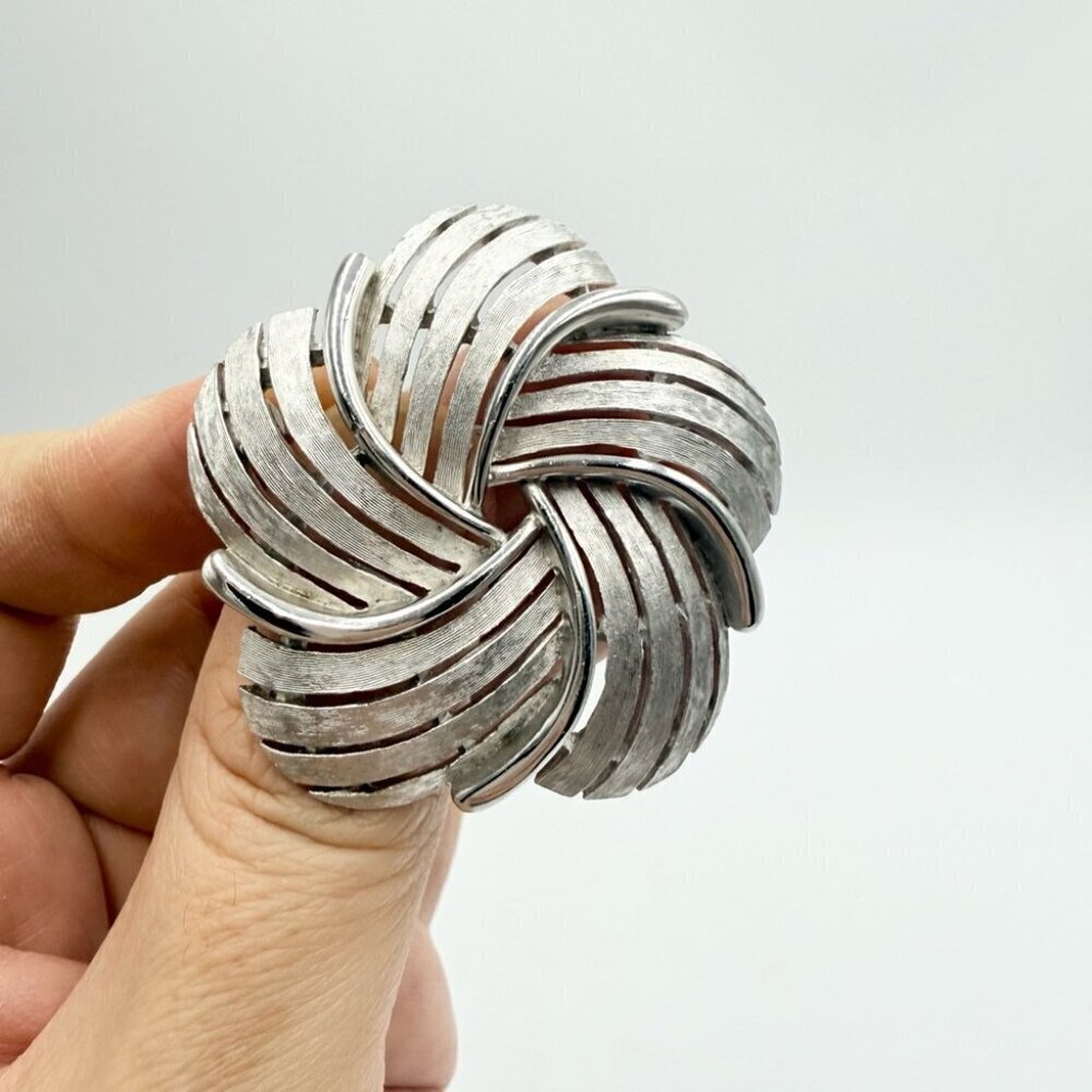 Vintage Crown TRIFARI Spiral Lapel Pin Silver Tone Modernist Statement Brooch